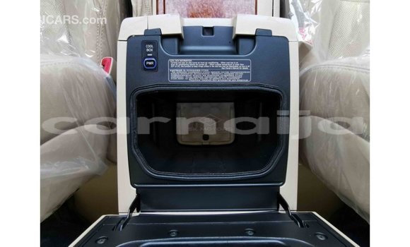 Buy Import Toyota Land Cruiser White Car in Import - Dubai in Abia State Buy Import Toyota Land Cruiser White Car in Import - Dubai in Abia State