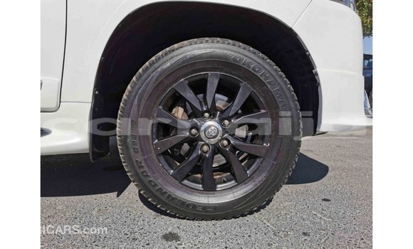 Buy Import Toyota Land Cruiser White Car in Import - Dubai in Abia State Buy Import Toyota Land Cruiser White Car in Import - Dubai in Abia State