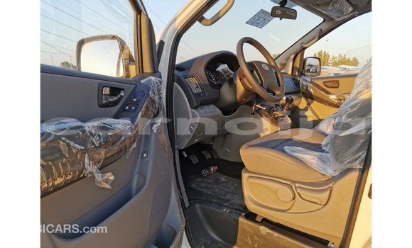 Buy Import Hyundai Accent White Car in Import - Dubai in Abia State Buy Import Hyundai Accent White Car in Import - Dubai in Abia State