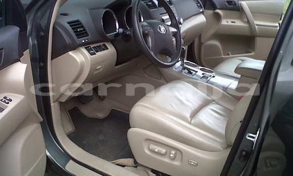 Acheter Neuf Voiture Toyota Highlander Beige à Lagos, État de Lagos Acheter Neuf Voiture Toyota Highlander Beige à Lagos, État de Lagos