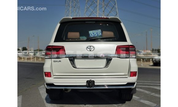 Buy Import Toyota Land Cruiser White Car in Import - Dubai in Abia State Buy Import Toyota Land Cruiser White Car in Import - Dubai in Abia State