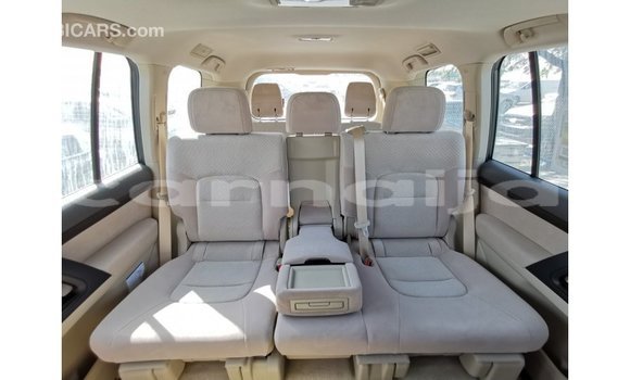 Acheter Import Voiture Toyota Land Cruiser Blanc à Import - Dubai, État d'Abia Acheter Import Voiture Toyota Land Cruiser Blanc à Import - Dubai, État d'Abia