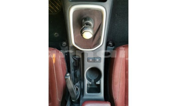 Buy Import Toyota Hilux White Car in Import - Dubai in Abia State Buy Import Toyota Hilux White Car in Import - Dubai in Abia State