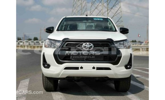 Buy Import Toyota Hilux White Car in Import - Dubai in Abia State Buy Import Toyota Hilux White Car in Import - Dubai in Abia State