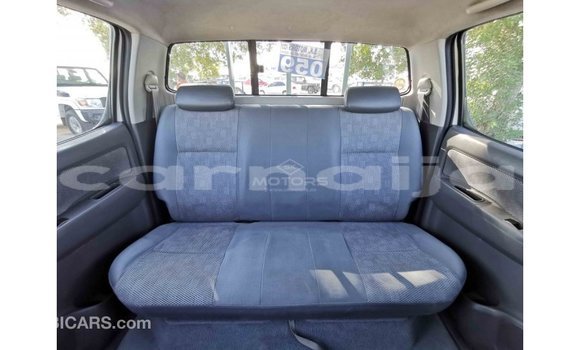 Acheter Import Voiture Toyota Hilux Blanc à Import - Dubai, État d'Abia Acheter Import Voiture Toyota Hilux Blanc à Import - Dubai, État d'Abia