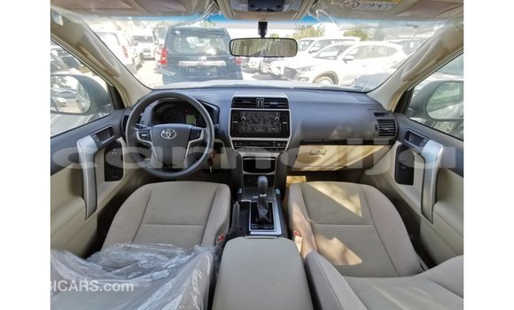Acheter Import Voiture Toyota Prado Blanc à Import - Dubai, État d'Abia Acheter Import Voiture Toyota Prado Blanc à Import - Dubai, État d'Abia