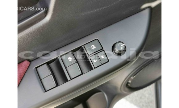 Acheter Import Voiture Toyota Hilux Blanc à Import - Dubai, État d'Abia Acheter Import Voiture Toyota Hilux Blanc à Import - Dubai, État d'Abia