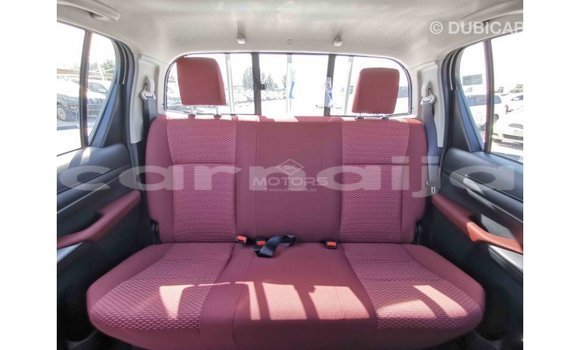 Acheter Import Voiture Toyota Hilux Blanc à Import - Dubai, État d'Abia Acheter Import Voiture Toyota Hilux Blanc à Import - Dubai, État d'Abia