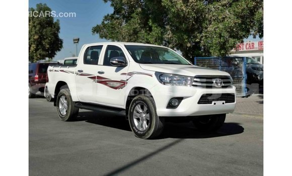 Buy Import Toyota Hilux White Car in Import - Dubai in Abia State Buy Import Toyota Hilux White Car in Import - Dubai in Abia State
