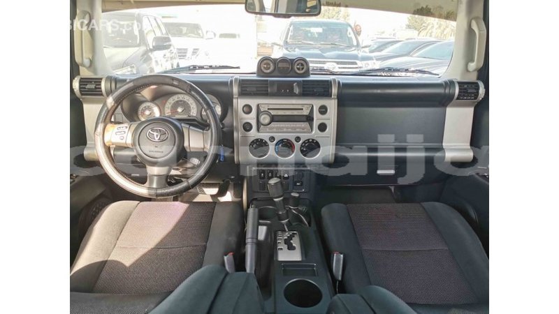 Big with watermark toyota fj cruiser abia state import dubai 15702