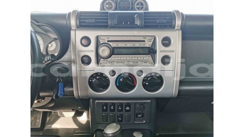 Big with watermark toyota fj cruiser abia state import dubai 15702