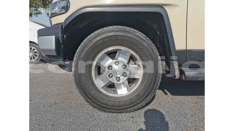 Big with watermark toyota fj cruiser abia state import dubai 15702