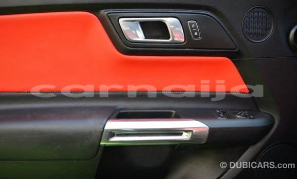 Acheter Import Voiture Ford Mustang Noir à Import - Dubai, État d'Abia Acheter Import Voiture Ford Mustang Noir à Import - Dubai, État d'Abia