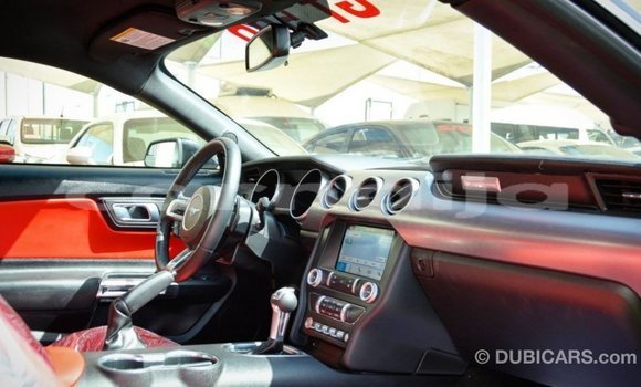 Acheter Import Voiture Ford Mustang Noir à Import - Dubai, État d'Abia Acheter Import Voiture Ford Mustang Noir à Import - Dubai, État d'Abia