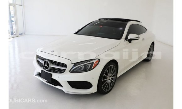 Buy Import Mercedes‒Benz 1117 White Truck in Import - Dubai in Abia State Buy Import Mercedes‒Benz 1117 White Truck in Import - Dubai in Abia State
