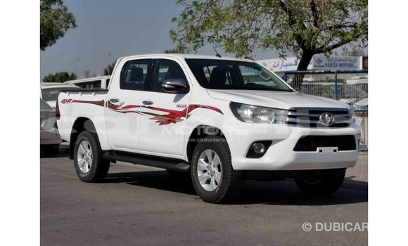 Buy Import Toyota Hilux White Car in Import - Dubai in Abia State Buy Import Toyota Hilux White Car in Import - Dubai in Abia State
