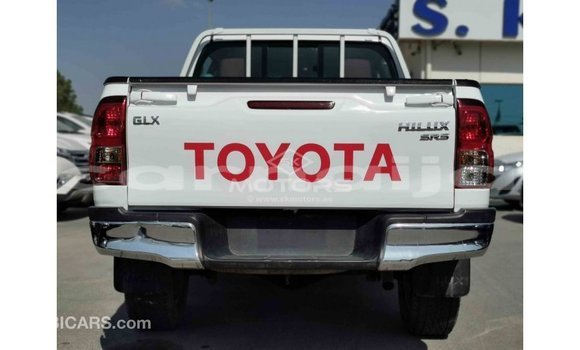 Buy Import Toyota Hilux White Car in Import - Dubai in Abia State Buy Import Toyota Hilux White Car in Import - Dubai in Abia State