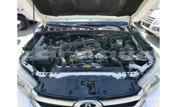 Buy Import Toyota Hilux White Car in Import - Dubai in Abia State Buy Import Toyota Hilux White Car in Import - Dubai in Abia State