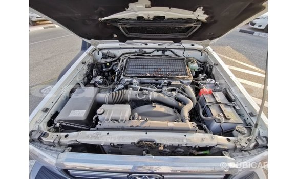 Buy Import Toyota Land Cruiser White Car in Import - Dubai in Abia State Buy Import Toyota Land Cruiser White Car in Import - Dubai in Abia State