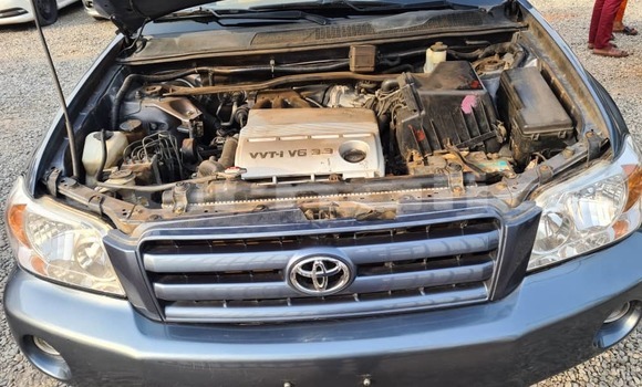Buy Used Toyota Highlander Blue Car in Lagos in Lagos State Buy Used Toyota Highlander Blue Car in Lagos in Lagos State