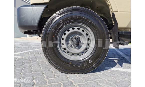 Buy Import Toyota Land Cruiser Beige Car in Import - Dubai in Abia State Buy Import Toyota Land Cruiser Beige Car in Import - Dubai in Abia State