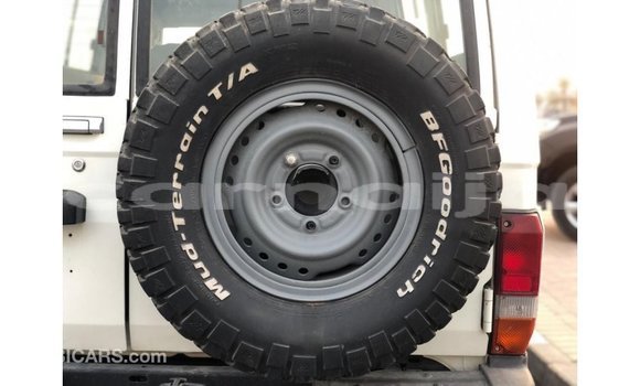 Buy Import Toyota Land Cruiser White Car in Import - Dubai in Abia State Buy Import Toyota Land Cruiser White Car in Import - Dubai in Abia State