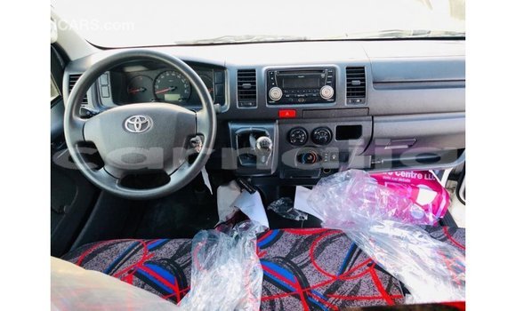 Buy Import Toyota Hiace White Car in Import - Dubai in Abia State Buy Import Toyota Hiace White Car in Import - Dubai in Abia State