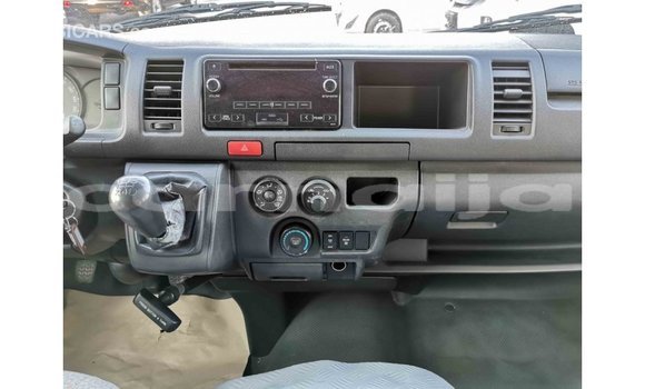 Buy Import Toyota Hiace White Car in Import - Dubai in Abia State Buy Import Toyota Hiace White Car in Import - Dubai in Abia State