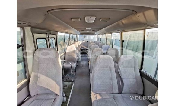 Acheter Import Voiture Toyota Coaster Blanc à Import - Dubai, État d'Abia Acheter Import Voiture Toyota Coaster Blanc à Import - Dubai, État d'Abia