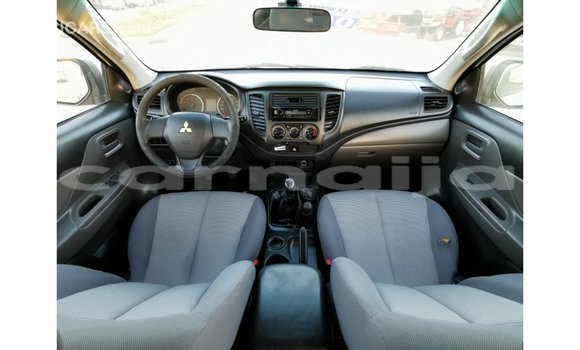 Buy Import Mitsubishi L200 White Car in Import - Dubai in Abia State Buy Import Mitsubishi L200 White Car in Import - Dubai in Abia State