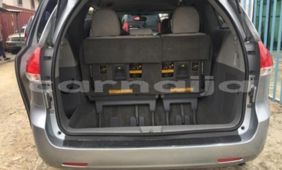 Buy Used Toyota Sienna Other Car in Benin City in Edo Buy Used Toyota Sienna Other Car in Benin City in Edo