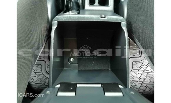 Acheter Import Voiture Toyota Hilux Blanc à Import - Dubai, État d'Abia Acheter Import Voiture Toyota Hilux Blanc à Import - Dubai, État d'Abia