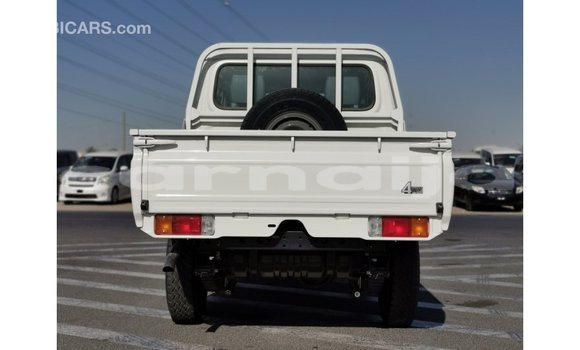 Buy Import Toyota Land Cruiser White Car in Import - Dubai in Abia State Buy Import Toyota Land Cruiser White Car in Import - Dubai in Abia State