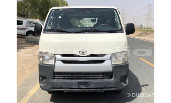 Acheter Import Voiture Toyota Hiace Blanc à Import - Dubai, État d'Abia Acheter Import Voiture Toyota Hiace Blanc à Import - Dubai, État d'Abia