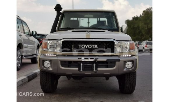 Buy Import Toyota Land Cruiser Beige Car in Import - Dubai in Abia State Buy Import Toyota Land Cruiser Beige Car in Import - Dubai in Abia State
