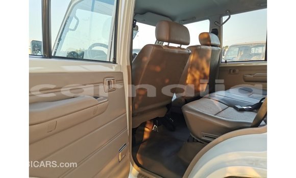 Buy Import Toyota Land Cruiser White Car in Import - Dubai in Abia State Buy Import Toyota Land Cruiser White Car in Import - Dubai in Abia State