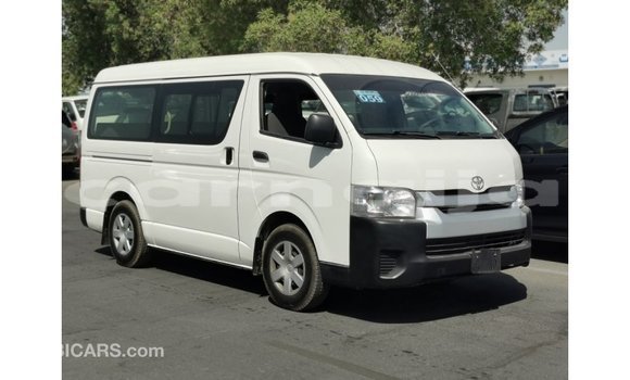 Acheter Import Voiture Toyota Hiace Blanc à Import - Dubai, État d'Abia Acheter Import Voiture Toyota Hiace Blanc à Import - Dubai, État d'Abia