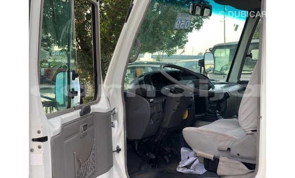 Acheter Import Voiture Toyota Coaster Blanc à Import - Dubai, État d'Abia Acheter Import Voiture Toyota Coaster Blanc à Import - Dubai, État d'Abia