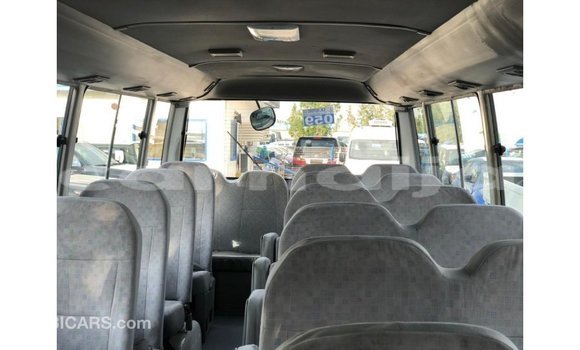 Acheter Import Voiture Toyota Coaster Blanc à Import - Dubai, État d'Abia Acheter Import Voiture Toyota Coaster Blanc à Import - Dubai, État d'Abia