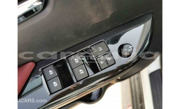 Buy Import Toyota Hilux White Car in Import - Dubai in Abia State Buy Import Toyota Hilux White Car in Import - Dubai in Abia State