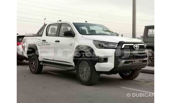 Acheter Import Voiture Toyota Hilux Blanc à Import - Dubai, État d'Abia Acheter Import Voiture Toyota Hilux Blanc à Import - Dubai, État d'Abia