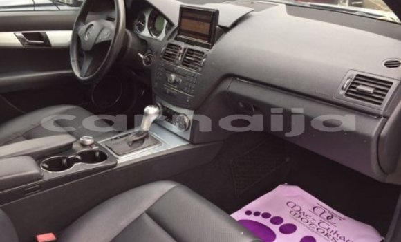 Acheter Occasion Voiture Mercedes-Benz C–Class Gris à Benin City, Edo Acheter Occasion Voiture Mercedes-Benz C–Class Gris à Benin City, Edo