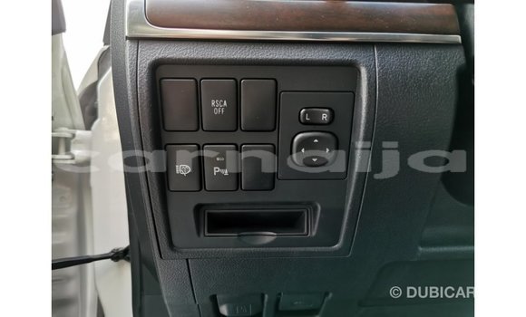 Buy Import Toyota Land Cruiser White Car in Import - Dubai in Abia State Buy Import Toyota Land Cruiser White Car in Import - Dubai in Abia State