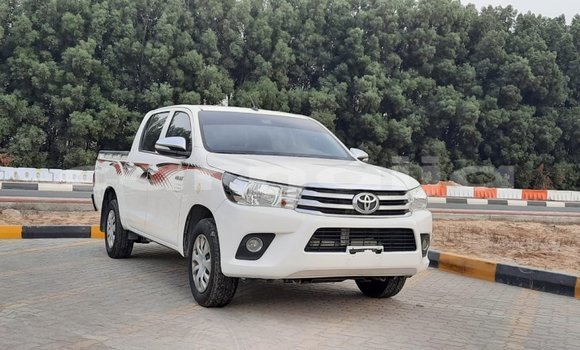 Acheter Import Voiture Toyota Hilux Blanc à Import - Dubai, État d'Abia