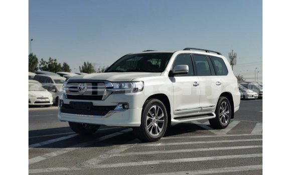 Buy Import Toyota Land Cruiser White Car in Import - Dubai in Abia State Buy Import Toyota Land Cruiser White Car in Import - Dubai in Abia State