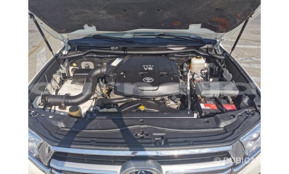 Buy Import Toyota Land Cruiser White Car in Import - Dubai in Abia State Buy Import Toyota Land Cruiser White Car in Import - Dubai in Abia State