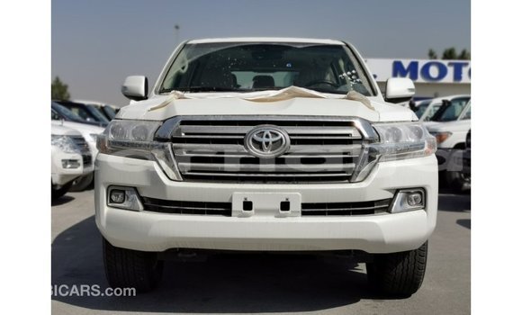 Buy Import Toyota Land Cruiser White Car in Import - Dubai in Abia State Buy Import Toyota Land Cruiser White Car in Import - Dubai in Abia State