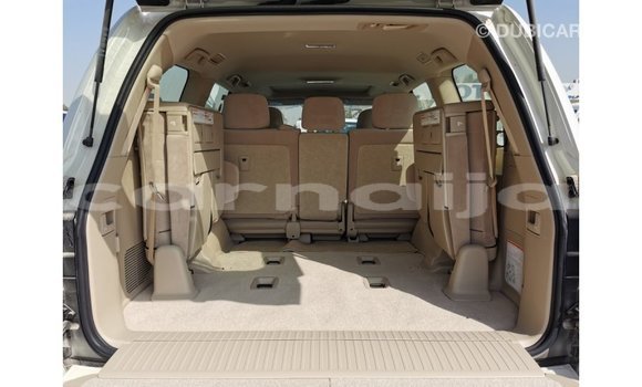 Buy Import Toyota Land Cruiser White Car in Import - Dubai in Abia State Buy Import Toyota Land Cruiser White Car in Import - Dubai in Abia State
