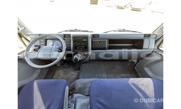 Acheter Import Utilitaire Mitsubishi L400 Blanc à Import - Dubai, État d'Abia Acheter Import Utilitaire Mitsubishi L400 Blanc à Import - Dubai, État d'Abia