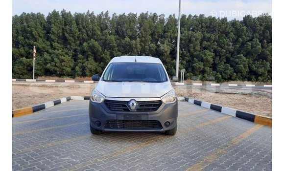 Buy Import Renault 19 White Car in Import - Dubai in Abia State Buy Import Renault 19 White Car in Import - Dubai in Abia State